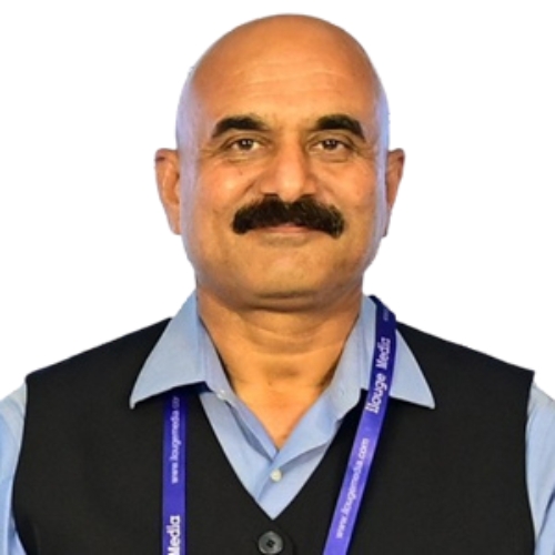 Dr R K Arora